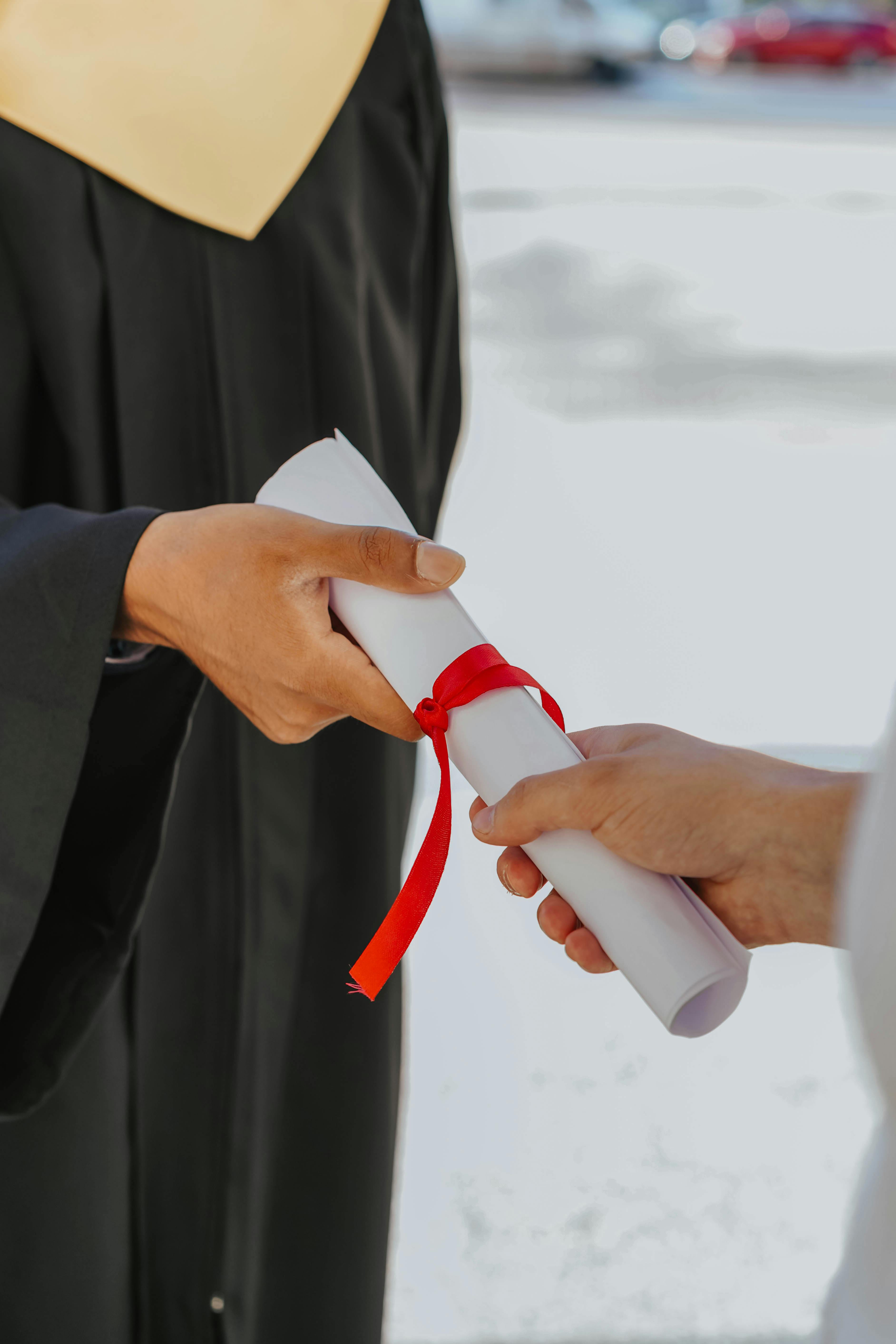 Effective Ways to Tie a Neck Tie: Get It Right in 2025
